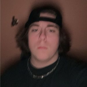 Meet your Posher, Devin